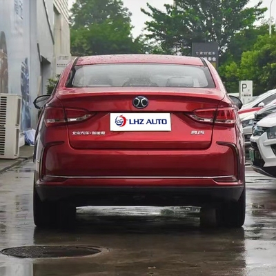 Taxi-spezifischer 5-Türer 5-Sitzer 100% Elektroauto Ideal für die europäischen und amerikanischen Märkte