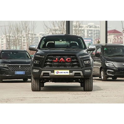 JAC T9 Der 4WD Benzin Pickup Truck mit 6 Airbags und 300-400Nm Maximaldrehmoment im Jahr 2024