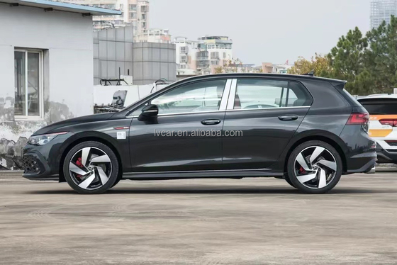 Effizienz und Leistung kombiniert 2023 Volkswagen Golf GTI mit maximalem Drehmoment 350 Nm