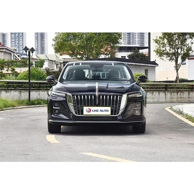 Chinesische mittelgroße Limousine HongQi H5 mit 4,1- bis 6-Liter-Motorkapazität und hoher Nachfrage