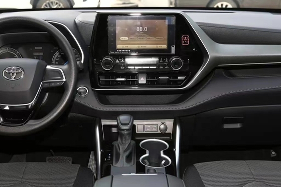Panorama-Sonnendach und Komfort 2023 Toyota Highlander SUV