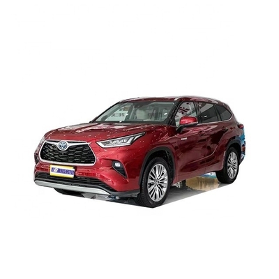 Erleben Sie die Zukunft des Fahrens mit dem Touchscreen des Toyota Highlander 2023
