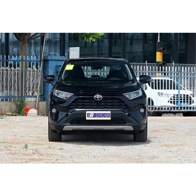 ACC-Kurssteuerung und Linkslenkslenkung im 2023 Toyota RAV4