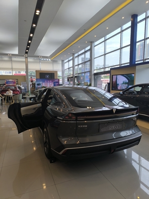 515-705km Kreuzfahrt Reichweite 100% Elektrofahrzeug Chang'an Shenlan SL03 Sportwagen