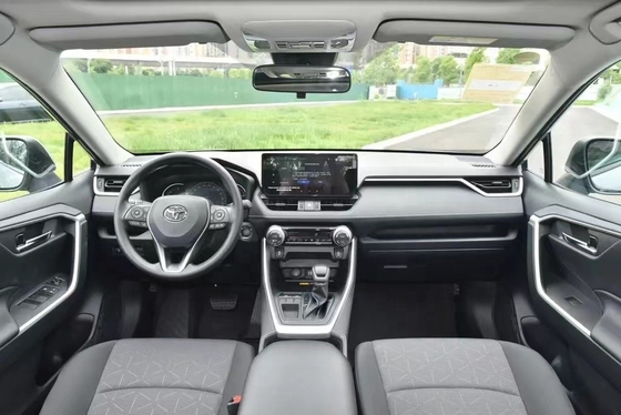 ACC-Kurssteuerung und Linkslenkslenkung im 2023 Toyota RAV4