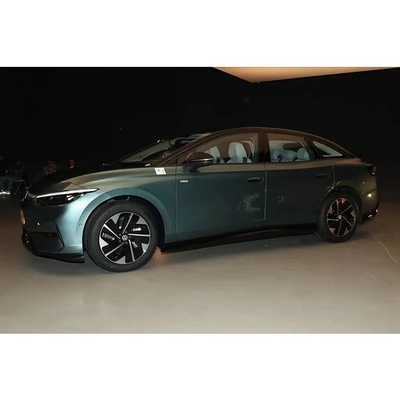 Die führende Limousine der ID7-Serie mit 150 kW und 310 Nm Drehmoment.