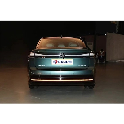 Die führende Limousine der ID7-Serie mit 150 kW und 310 Nm Drehmoment.