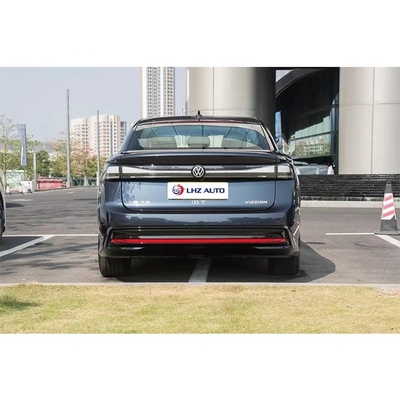 ID7 Die erste Limousine der Volkswagen ID-Serie mit 150 kW Maximalleistung und 45 Sitzplätzen