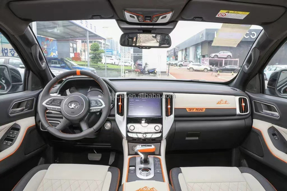 Great Wall Motors 5-Sitzer Pickup mit Allradantrieb und LED-Taglicht