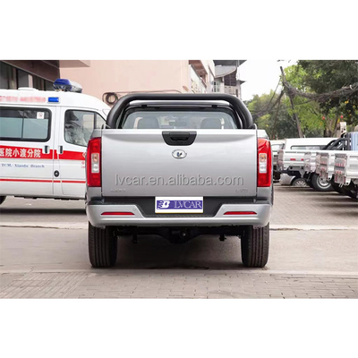 Great Wall Motors 5-Sitzer Pickup mit Allradantrieb und LED-Taglicht