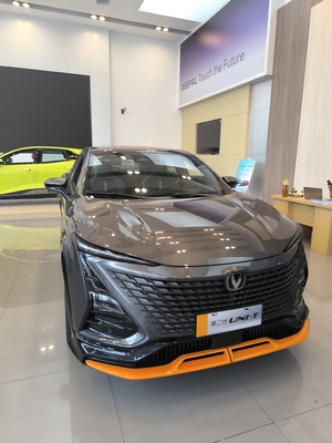 Changan UNI-T 1.5T 5-Türer 5-Sitzer SUV 4535*1870*1565 und niedrige Gesamtbetriebskosten