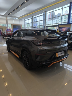 Changan UNI-T 1.5T 5-Türer 5-Sitzer SUV 4535*1870*1565 und niedrige Gesamtbetriebskosten
