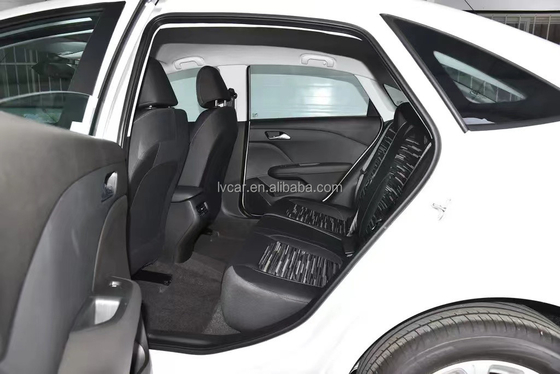 Chevrolet Monza Cruze 1.5L Autos Elektrofahrzeug Auto Limousine Erwachsene LED Kamera Leder Weiß Standard Turbo ACC