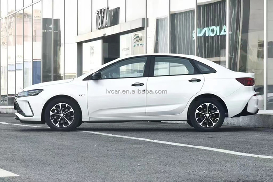 Chevrolet Cruze Kompakte Limousine LED Kamera Elektro Leder Weiß Standard Turbo Dunkel Multifunktion ACC Automatisches Sonnendach SUV R16