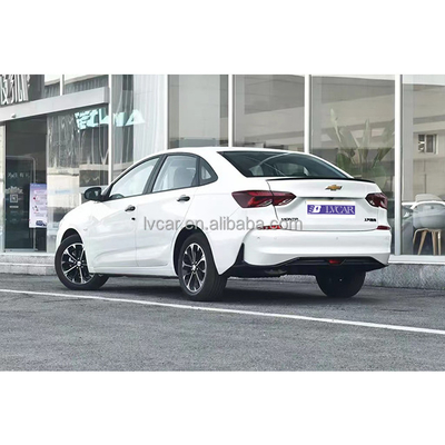 Chevrolet Cruze Kompakte Limousine LED Kamera Elektro Leder Weiß Standard Turbo Dunkel Multifunktion ACC Automatisches Sonnendach SUV R16