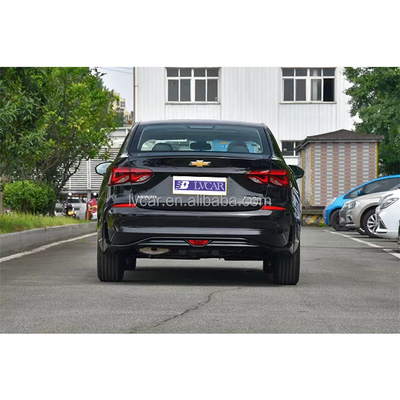 Chevrolet Monza Light Hybrid 1.5L Fahrzeug mit elektrischer Sitzanpassung 2023