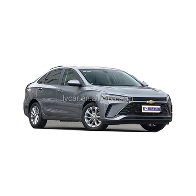 Elektro-Frontfenster und ESC 2022 Chevrolet Monza Hybrid mit dunklem Lederinterieur