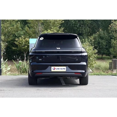 Li L8 Luxus-SUV mit elektrischem Fahrersitz und hellen Innenraum