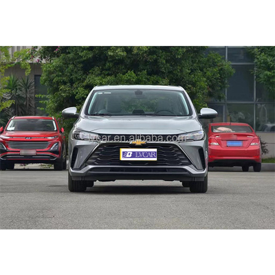 163 PS Maximalleistung 2023 Chevrolet Monza Sedan Elektrischer SUV für Ihren nächsten Ausflug