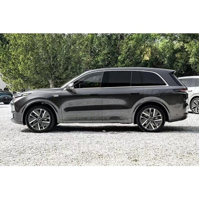ABS-ausgestattetes Li L8 6-Sitzes großes SUV Plug-in Hybrid-Energiefahrzeug für Haushalte im Jahr 2024