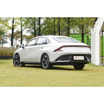 2024 Wuling Xingguang Hybrid Limousine Ein stilvoller 5-Sitzer mit Langstrecken-PHEV-Technologie