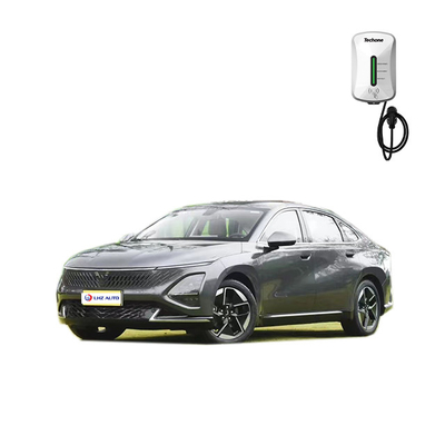 Erleben Sie Luxus mit der 2024 Starlight Hybrid Limousine von Wuling 5 Türen 5 Sitzplätze Perfektion