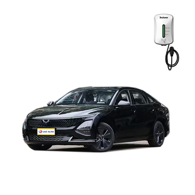 Der Wuling Starlight Ein Fünf-Türer Fünf-Sitzer-Limousine der A-Klasse mit einer Höchstgeschwindigkeit von 145