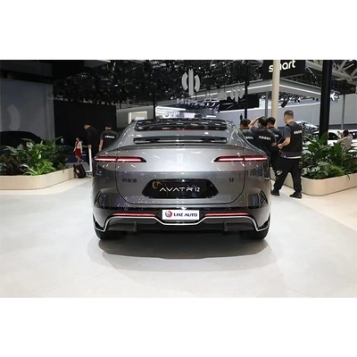 Avatr 12 2024 ist ein hochmodernes Luxus-Elektro-SUV mit 650 km Reichweite.
