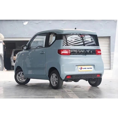 2010mm Radstand Wuling Hongguang Mini EV 2-Tür 4-Sitzer Mikroauto mit 300km Reichweite
