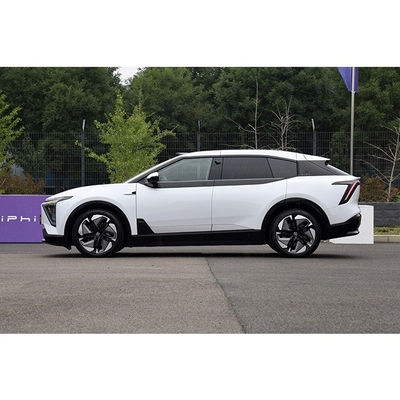 Entdecken Sie die Kraft des 100% elektrischen SUV mit 650 km Reichweite und 7,1 Sekunden Beschleunigung
