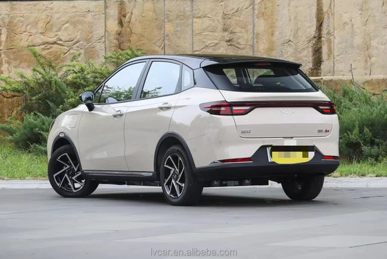 318-401 Km Langstrecken-Elektro-SUV-Auto für Erwachsene Neta Aya 2024 Nezha Aya Linkslenken