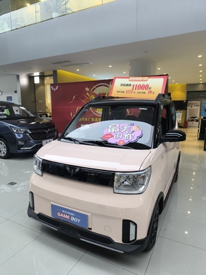 Linkslenken Wuling Mini-Elektroauto mit maximaler Geschwindigkeit von 100 km/h und 4 Sitzplätzen 120km