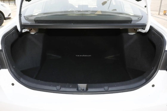 Byd Qin Dm-I Ev Autos reine Elektrofahrzeuge Auto Elettrica 4 Rad Elektroauto bereit