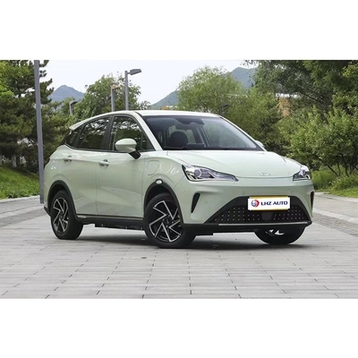 401 km reine elektrische Reichweite 2023 Nezha AYA Small City SUV mit maximaler Geschwindigkeit von bis zu 120 km/h