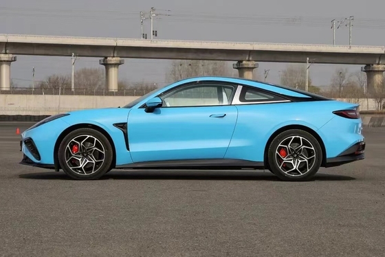 Pure Electric 2024 Nezha GT Sport Car 600 km Reichweite 2 Türen und 620N.m Maximaldrehmoment