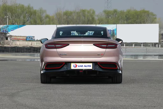 2023 Nezha GT's State-of-the-Art 100% Elektro Sportwagen mit 3.7s 4WD Beschleunigung