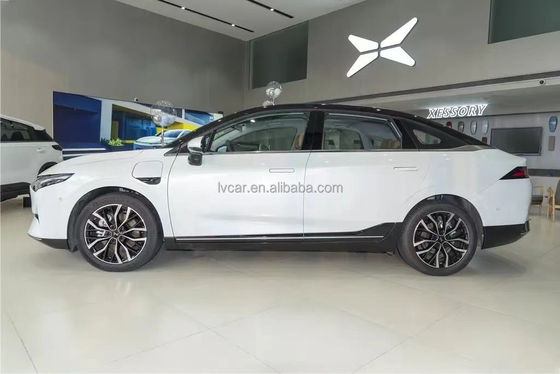 Xpeng P5 P7 2023 Erwachsene Elektroautos mit Heckfederung und elektrischer Parkbremse