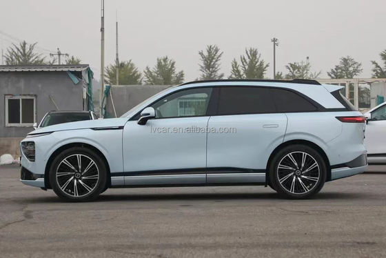Hochgeschwindigkeits-Elektro-SUV 2023 Xpeng G9 mit Panorama-Sonnendach und 702 km Reichweite
