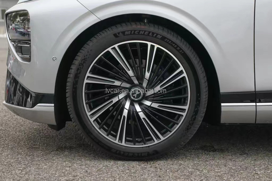 Hochgeschwindigkeits-Elektro-SUV 2023 Xpeng G9 mit Panorama-Sonnendach und 702 km Reichweite