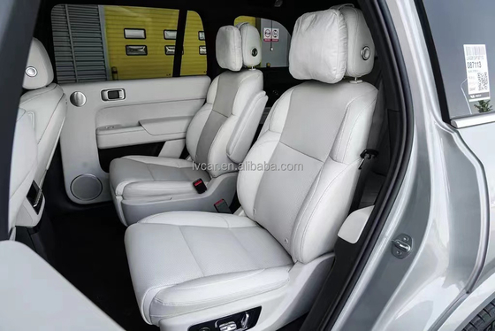 Silber Li Xiang Li L9 MAX Elektro-SUV 7 Sitzplätze AWD-Antrieb für mehrere Farboptionen