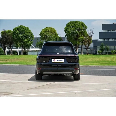 LiXiang L9 Der ultimative 8-Airbags-Familien-SUV mit elektrischem Fahrersitz