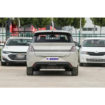 Linkslenkslenken Wuling Baojun beliebter und erschwinglicher Fünf-Tür-Fünf-Sitzer-Hatchback