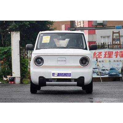 SUV Geely Panda Mini 200 km Batterielebensdauer reines elektrisches Miniatur-Energiefahrzeug für Erwachsene