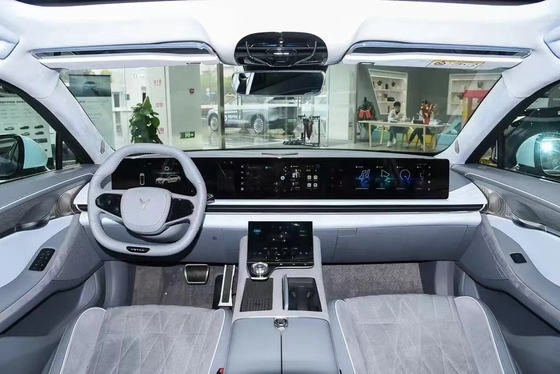 Vorstellung des Voyah Chasing Light Eine 5-Türer 5-Sitzer Limousine mit 4,1-6L Motorkapazität