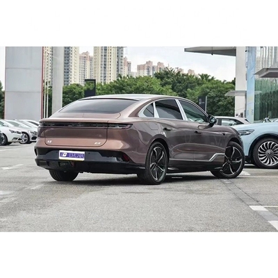 Vorstellung des Voyah Chasing Light Eine 5-Türer 5-Sitzer Limousine mit 4,1-6L Motorkapazität