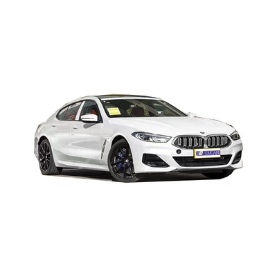 BMW 840i 2023 Hochleistungswagen mit vier Türen und elektrischem Heckfenster